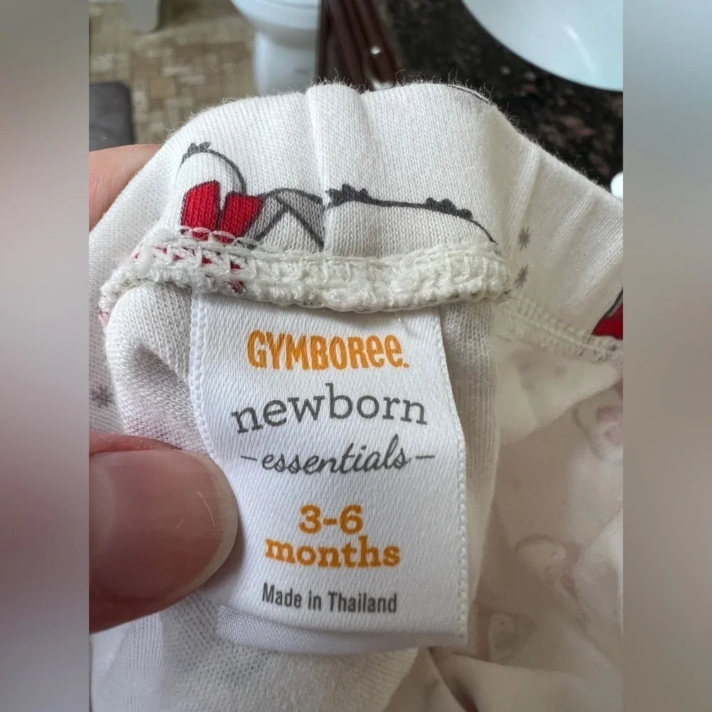 NWOT Gymboree 3-6M White/Red/Gray Penguin Gender Neutral Leggings Pants
